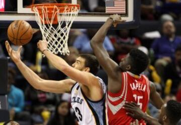 Marc Gasol y Clint Capela.