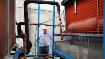 Un espa?ol crea una m¨¢quina que produce agua ¡®de la nada¡¯