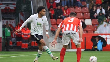 Sporting de Gijón - Racing de Santander.