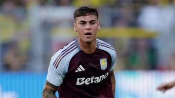 Valencia y Aston Villa intercambian documentos para la cesión de Enzo Barrenechea