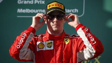 Kimi Raikkonen en el podio de Australia. 