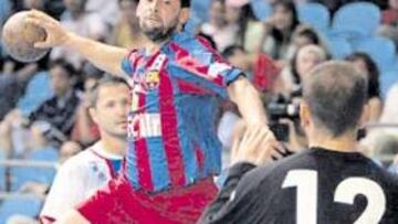 <b>CONTRA SU EX. </b>Juanín García vuelve a enfrentarse con sus ex compañeros del Ademar León.