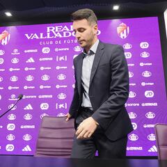 El club trabaja en el fichaje de una decena de jugadores