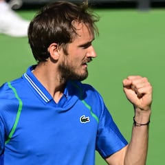 Medvedev arrolla a Carballés