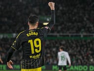 Kenan Kodro celebra un gol.