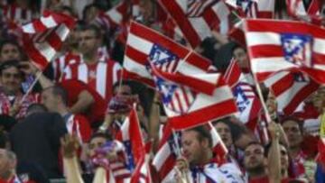 <b>AMBIENTE. </b>La afición se desplazó en masa a Bucarest y 5.800 hinchas viajarán a Mónaco.