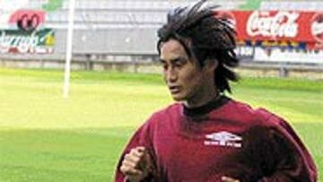 <B>CON GANAS</B>.Yasunaga está a prueba.