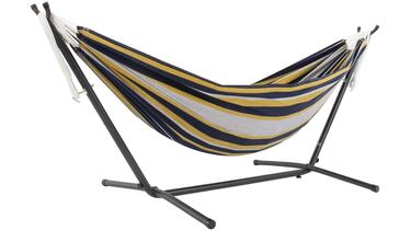 Tu verano, mejor con esta hamaca con soporte que se puede colocar en todas partes