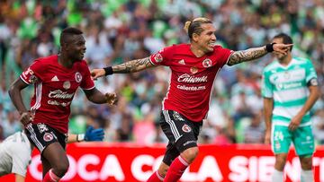 Los 'Xolos' asaltan Torreón y el liderato del torneo