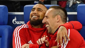 Arturo Vidal invita a Franck Ribéry para ver a Colo Colo en el Monumental: “Me dijo que iba a venir”