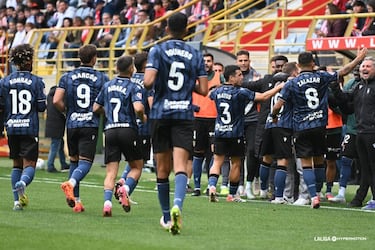 El Ceuta, equipo de moda que navega con velocidad de superferry