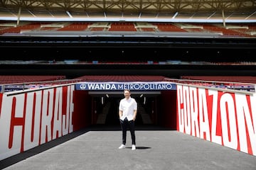 Tevenet, en el Wanda Metropolitano, Atlético B 21-22.