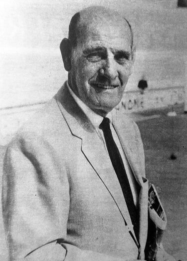 Cien años del aterrizaje del rey del banquillo perico