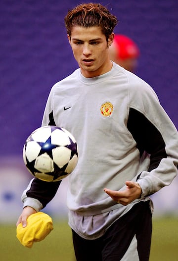 A young Cristiano Ronaldo training with Manchester United.