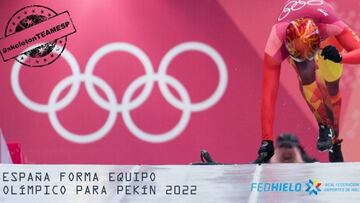 Cartel promocional de la Real Federaci&oacute;n Espa&ntilde;ola de Deportes de Hielo para formar equipo de skeleton para los Juegos Ol&iacute;mpicos de Invierno de Pek&iacute;n 2022.