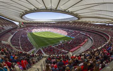  Esta fecha pasó a la historia por ser el partido de fútbol femenino con más espectadores. El Wanda Metropolitano acogió a 60.739 aficionados para presenciar el Atlético de Madrid-Barcelona, correspondiente a la Jornada 24 de la Liga Iberdrola. Este partido superó a los 48.128 que fueron a ver los cuartos de la Copa de la Reina en San Mamés en enero de ese año y, a nivel europeo, los 50.212 espectadores de la final de la Liga de Campeones femenina de 2012. 