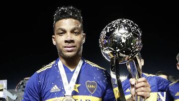 Frank Fabra campe&oacute;n de la Copa Diego Maradona con Boca