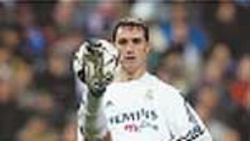 <b>HELGUERA</B>. Es la referencia en la tarea defensiva y de él depende el éxito del Madrid