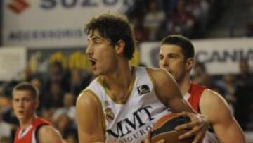 <b>MANRESA 93 - REAL MADRID 96</b>.