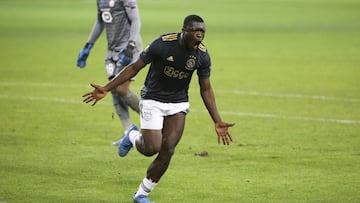 Ajax striker Brian Brobbey tipped for the top