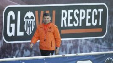 Djukic, de camino a un entrenamiento.