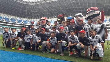 Una comitiva del Monterrey se encargó de darle un recorrido a las mascotas de los equipos de Grandes Ligas.