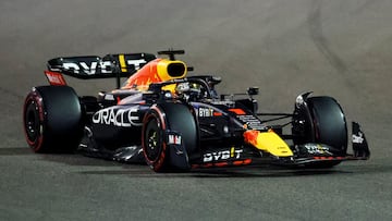 Formula One F1 - Abu Dhabi Grand Prix - Yas Marina Circuit, Abu Dhabi, United Arab Emirates - November 19, 2022 Red Bull's Max Verstappen in action during qualifying REUTERS/Rula Rouhana