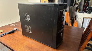 Paga menos de 30 euros por la torre de un PC y no puede creer lo que termina encontrando dentro