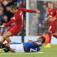 En Escocia valoran aporte defensivo de Morelos ante Liverpool