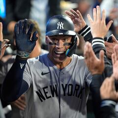 Aaron Judge breaks records of New York Yankees legends