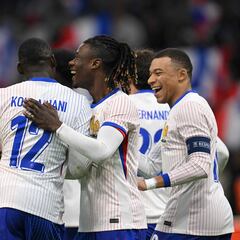 Las infinitas variantes de Francia para acompañar a Mbappé: Griezmann, Giroud, Dembélé...