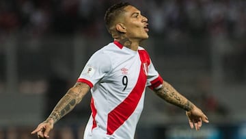 Paolo Guerrero revela que pudo jugar en Sporting Cristal