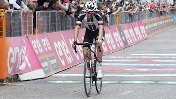 Tom Dumoulin habla tras la 11&ordm; etapa del Giro de Italia.