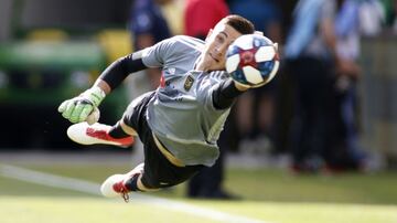 Una lesión le impidió seguir su sueño en Europa, se perdió 20 meses de cancha y para el 2019 arribó a Los Angeles FC.