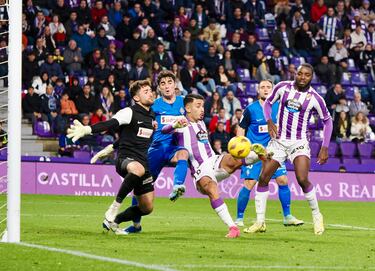 El Pucela se hace grande en los minutos finales