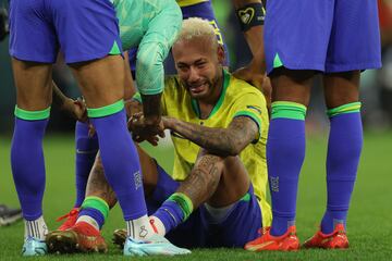 El delantero brasileño del Paris Saint-Germain, Neymar Júnior, no pudo contener las lágrimas tras la eliminación de la selección brasileña del Mundial de Catar 2022 al caer frente a Croacia en la tanda de penaltis.