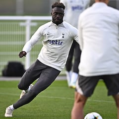 Rennes envía oferta a Tottenham por Davinson Sánchez