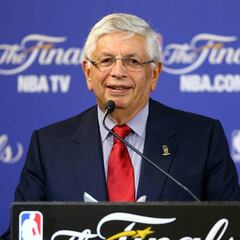 David Stern, ingresado por un derrame cerebral