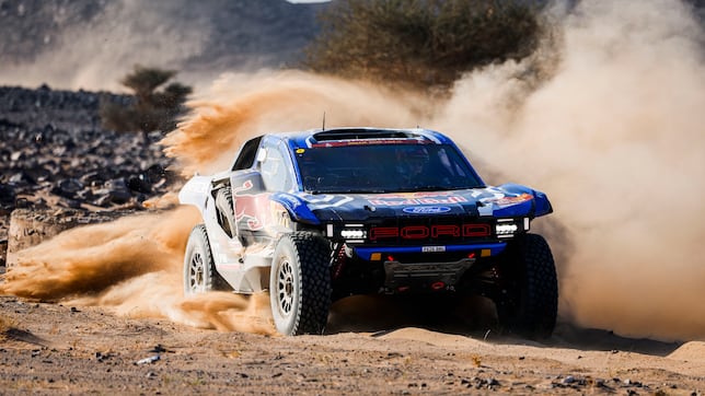 Roma le planta cara a Al Attiyah y se aferra al Dakar