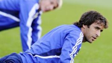 <b>SE LE ESPERA. </b>Raúl ha sido el fichaje estrella del equipo alemán, pero todavía no ha marcado.