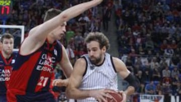 Roger Grimau en un Baskonia-Bilbao.