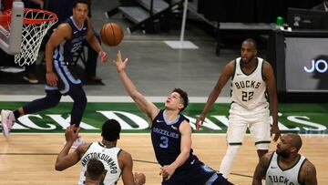 Resúmenes y resultados de los partidos NBA: hoy, 18 abril