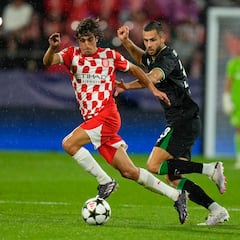 Míchel, en vilo por los extremos