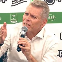 Autuori estalla con periodista que cuestiona su tranquilidad