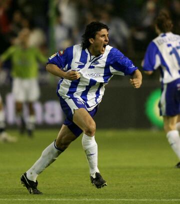 Visti¨® la camiseta albiazul desde 2005 hasta 2008.