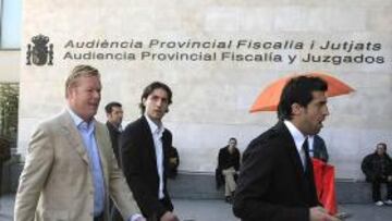 <b>DÍA MALO.</b> Koeman ha afirmado que no le ha gustado pasar por los juzgados.