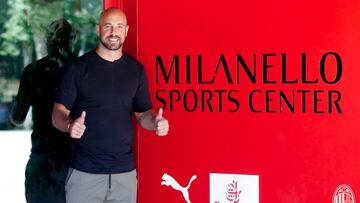 Pepe Reina, a su llegada a Milán.