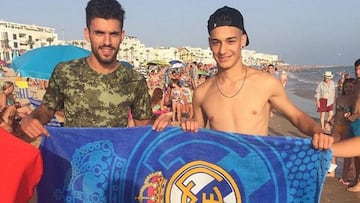 Ceballos ya posa como madridista con los aficionados