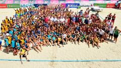 Almería conquista su primer título Iberdrola en la playa de San Juan