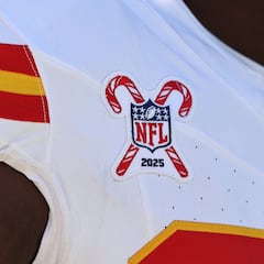 How many people watch the Christmas Day NFL games on Netflix?